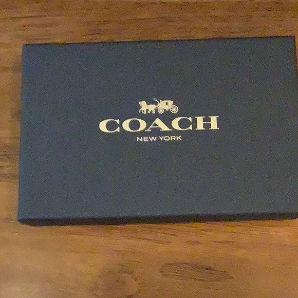 COACH Large Corner Zip Wristlet - Picture 5 of 5